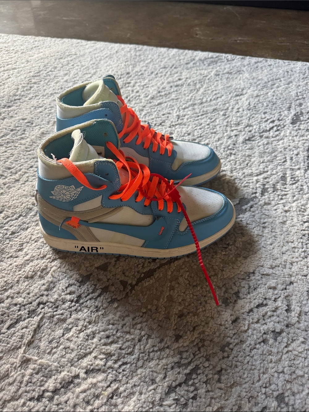 Nike Air Jordan 1 Off white Carolina Blue Size 9.5 Mens
